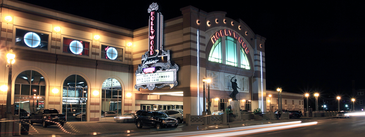 hollywood casino aurora parking